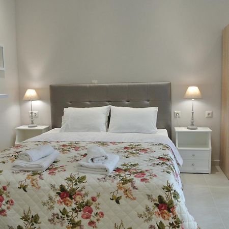 Luxury Studios Ath Лименас Екстериор снимка
