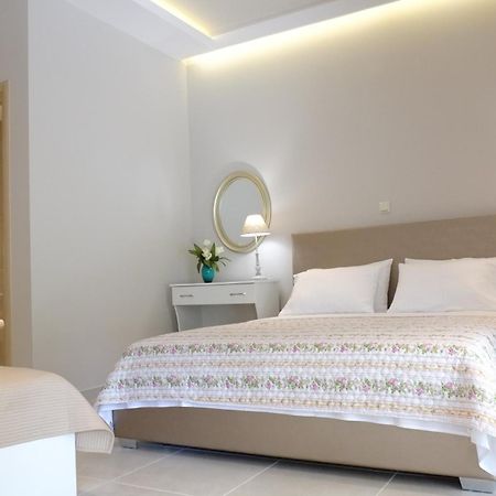 Luxury Studios Ath Лименас Екстериор снимка