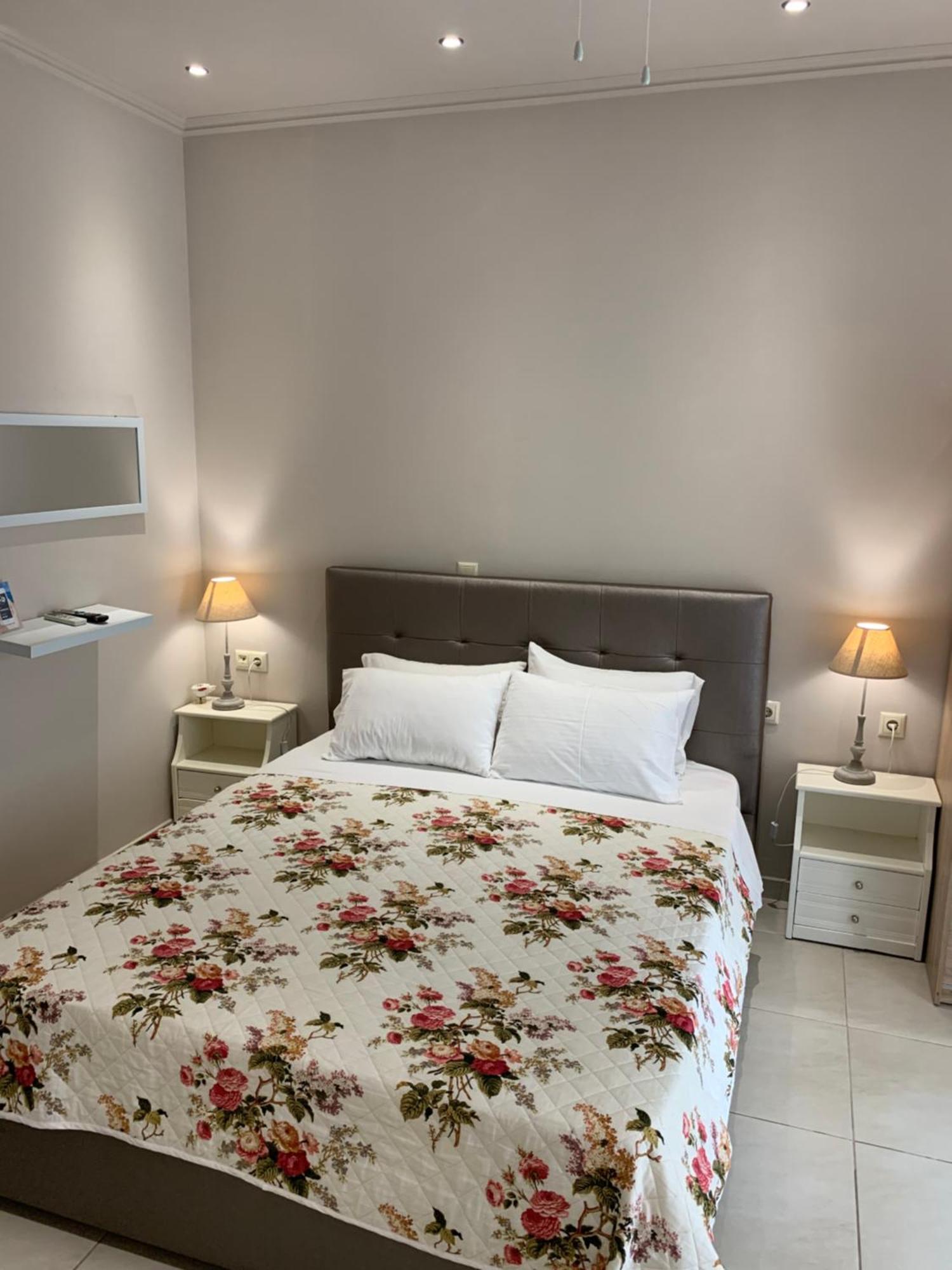 Luxury Studios Ath Лименас Екстериор снимка