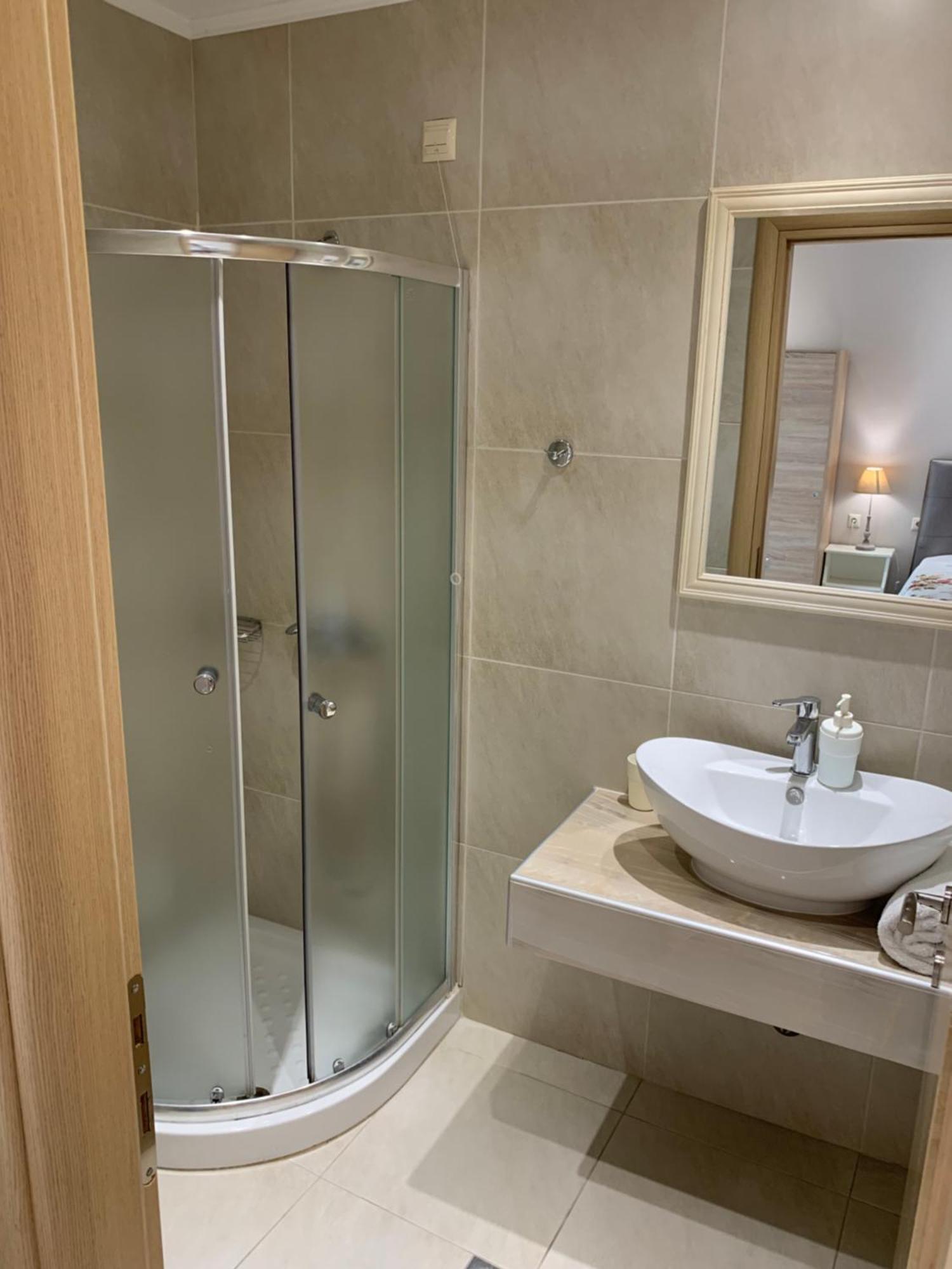 Luxury Studios Ath Лименас Екстериор снимка