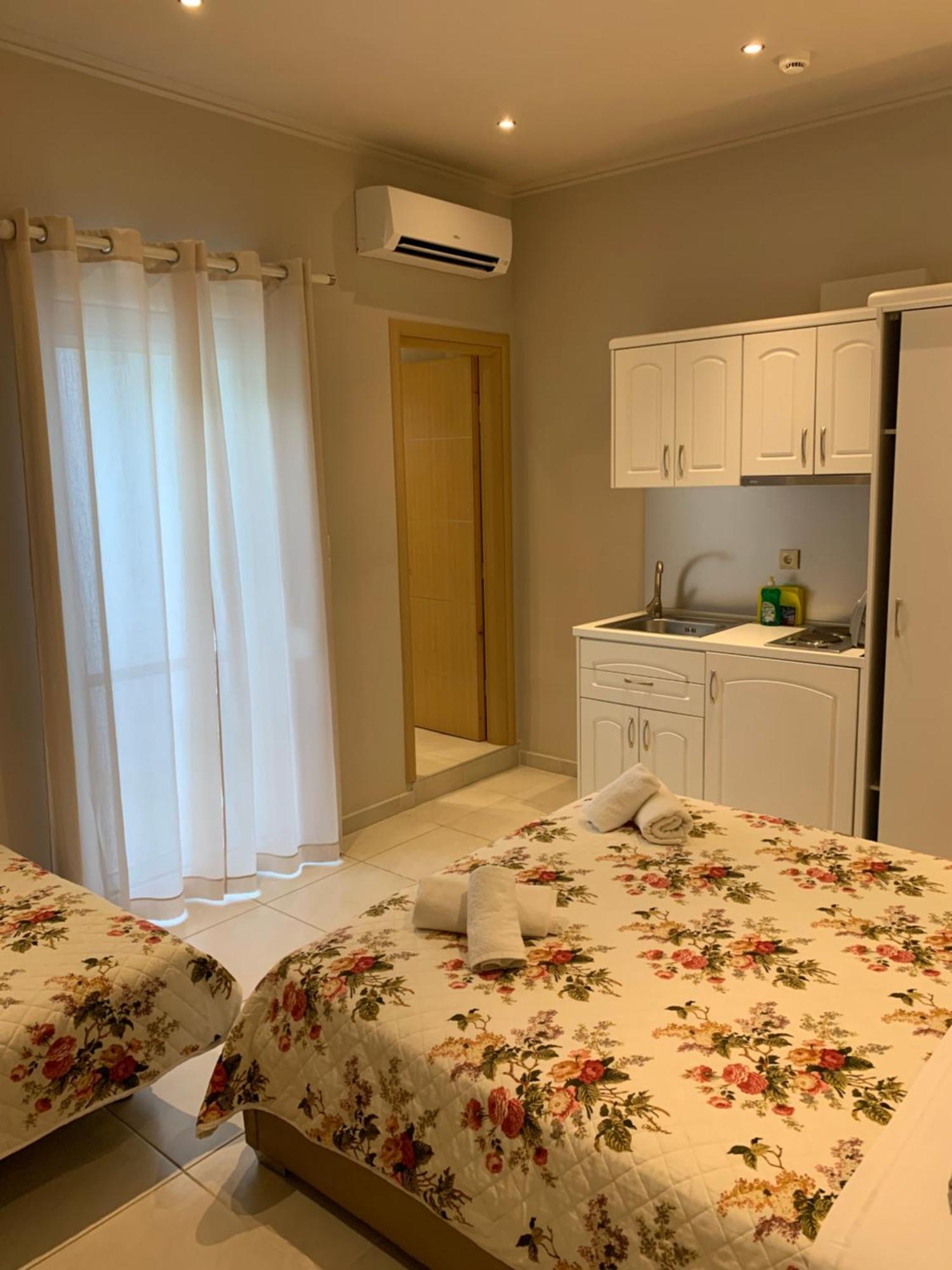 Luxury Studios Ath Лименас Екстериор снимка